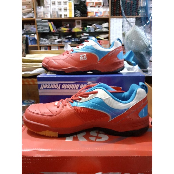 sepatu badminton RS SIRKUIT 568