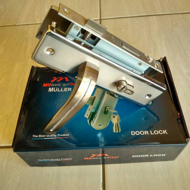 Handle set kunci pintu rumah Muller tanggung