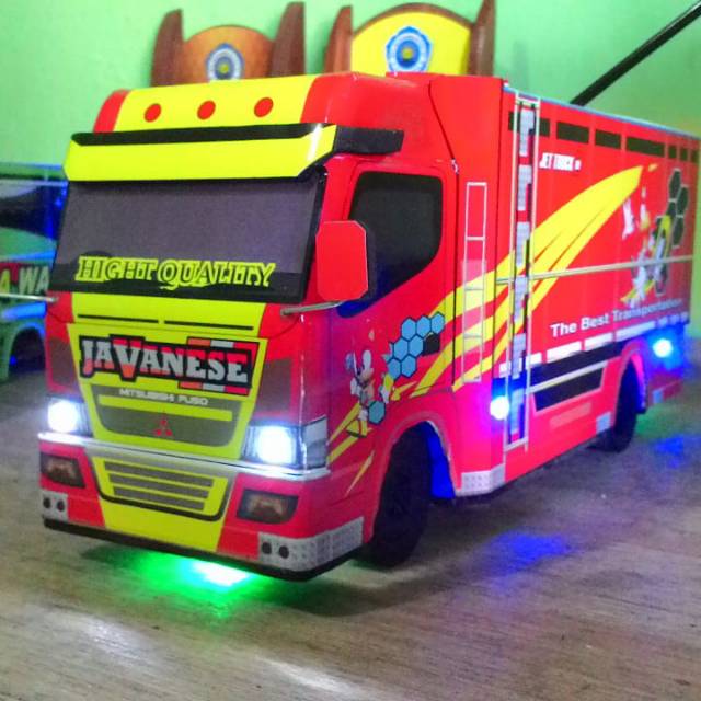 Miniatur truk oleng Shopee Indonesia