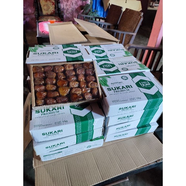 

Kurma Sukari Amira - Grade A