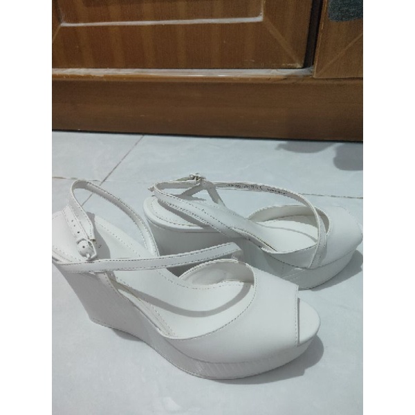 sepatu wanita hak tinggi (wedges) merk Pedro,size 35