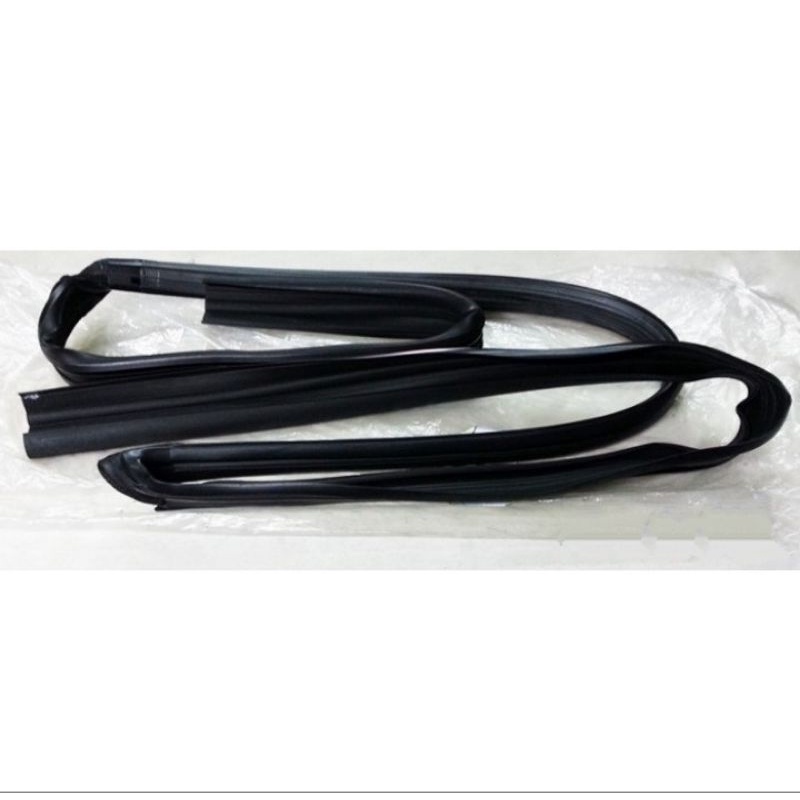 AM - Karet Kaca Pintu / Run Channel Depan Kanan Honda Civic Ferio '96-'00
