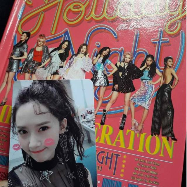 SNSD ALBUM HOLIDAY NIGHT (HOLIDAY VER)