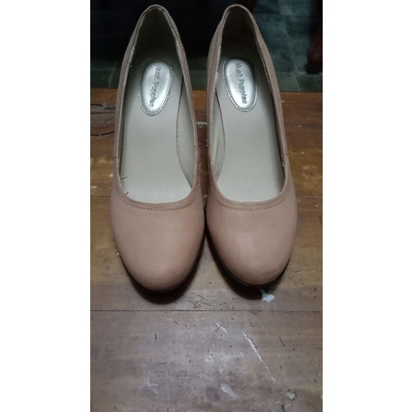 (Bekas) ori branded sepatu wedges hush puppies nude