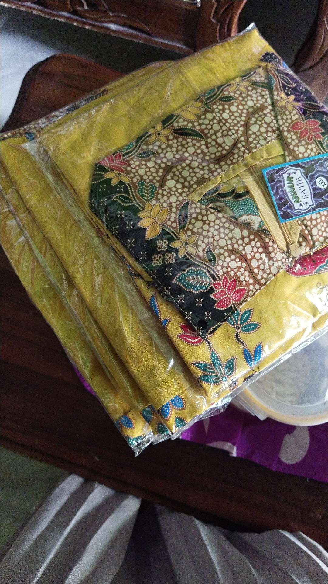 Grosir Terlaris Genes Jelita Tunic Navbor Yelbor Whitbor Creambor Tunik Batik Modern Hrb060