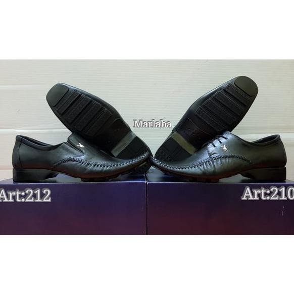 Sepatu Pantofel Play Boy