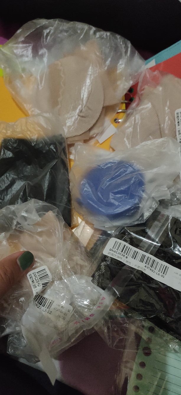 1pc Pita Pengukur Dengan Model Dapat Ditarik Dan Bahan Halus Untuk Perlengkapan Jahit