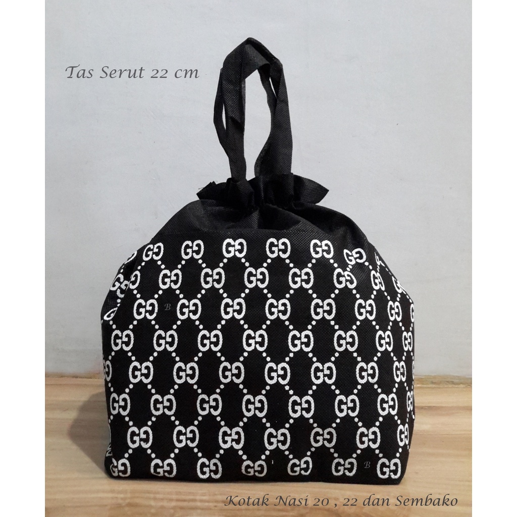 

Tas Hajatan Goodie Bag Serut 22 CC Full Hitam