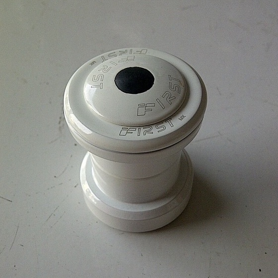 FIRST Headset MK 1-1/8 | Painting White . OS .