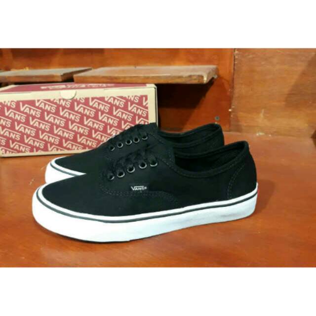 vans authentic black dope