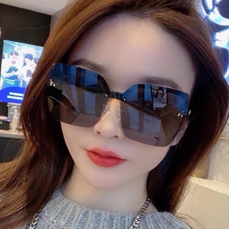 2021 fashion square ins H letter Korean street photography sunglasses