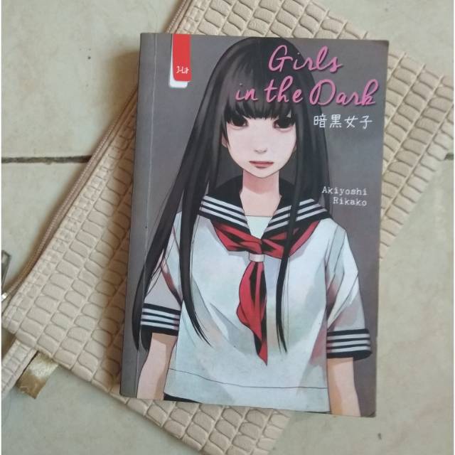 Novel Girls in The Dark (Cover Lama)