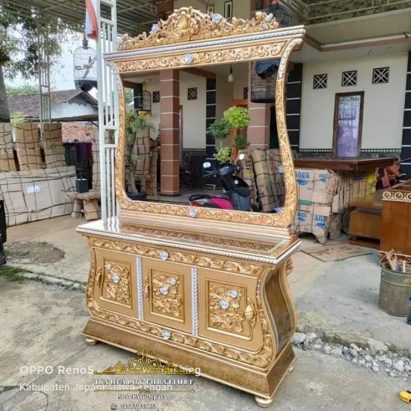 Bufet Hias | Meja Rias Biola