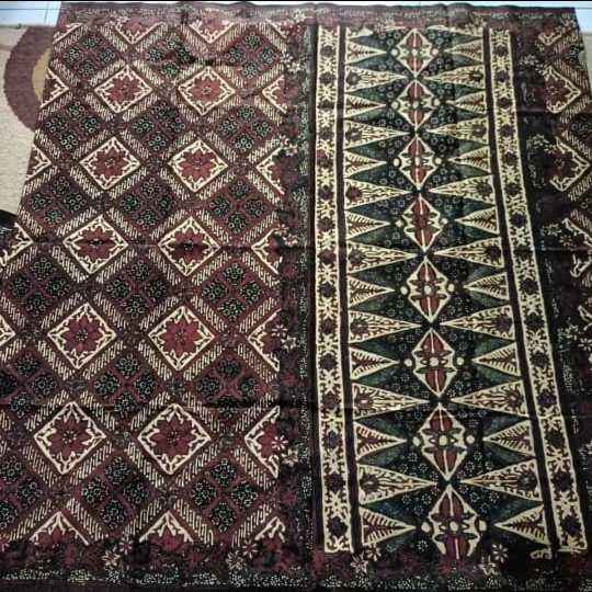 SARUNG LAR GURDA | SARUNG BATIK LAR GURDA | SARUNG KANG SANTRI | SARUNG BATIK MOTIF |  SARUNG SANTRI