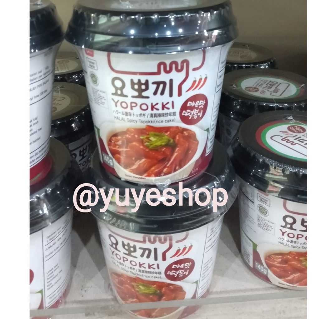 

Young Poong Yopokki Rice Cake Korea Halal spicy kemasan cup 140gr