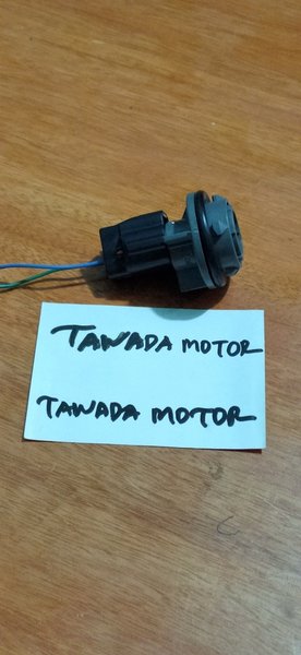 SOKET KONEKTOR PLUS RUMAH LAMPU SEN PLUS RUMAH LAMPU SEN DEPAN MITSUBISHI EXPANDER