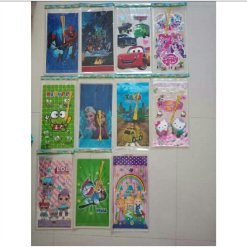 Plastik snack karakter kecil / plastik ulang tahun kecil