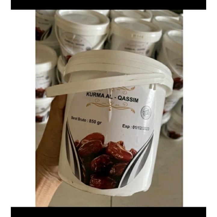 

Kurma Al qassem kemasan ember 850 gr