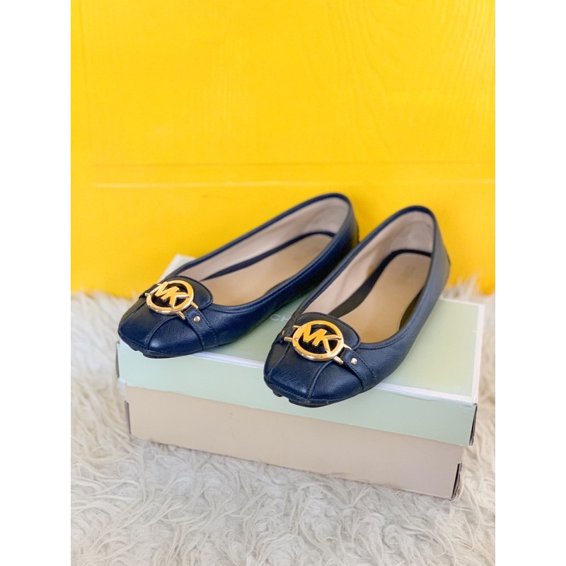 Preloved Michael Kors Shoes Fulton Admiral SHW MK Shoes Original size 39