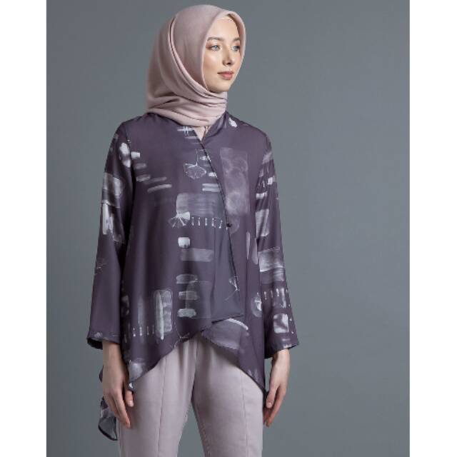 

Aska Label PLUM ASA TOP (Size L)