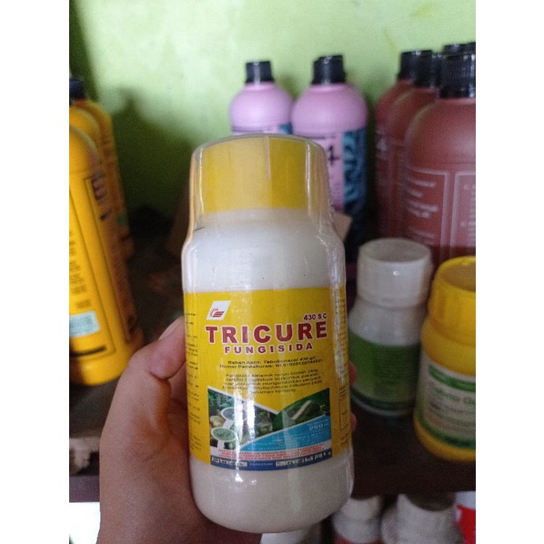 Fungisida TRICURE 430 sc