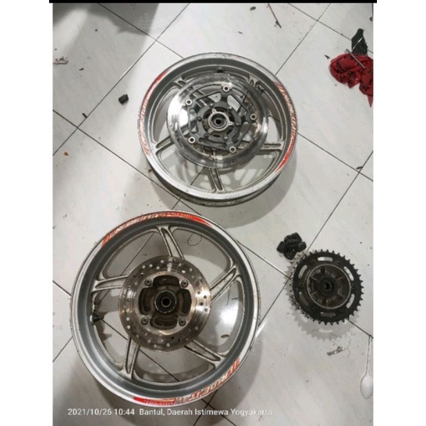 velg limbah moge honda cbr 250 velg cbr 250r cbu thailand KYJ K33 roda depan belakang cbr 250 bisa b