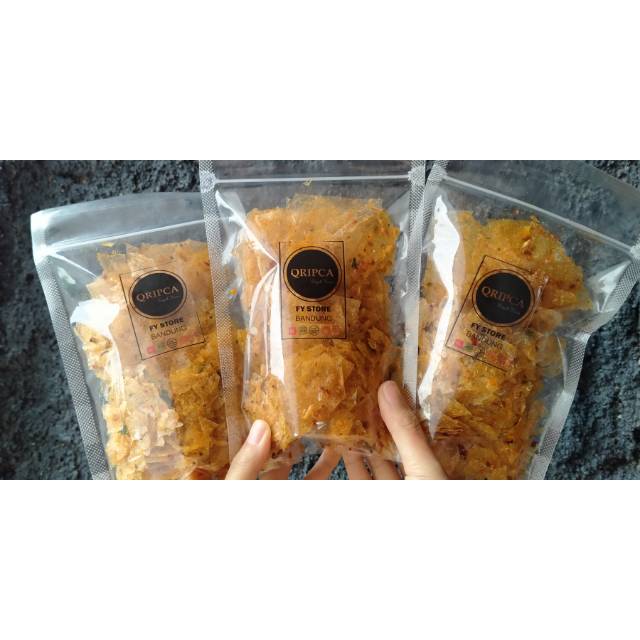 

Qripca/ Keripik Kaca/ Kiripik Beling/ Elod 100gram Pedas Nikmat