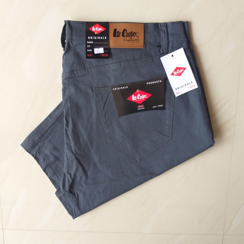 Celana Chinos Pendek Jumbo Pria size 40 - 52