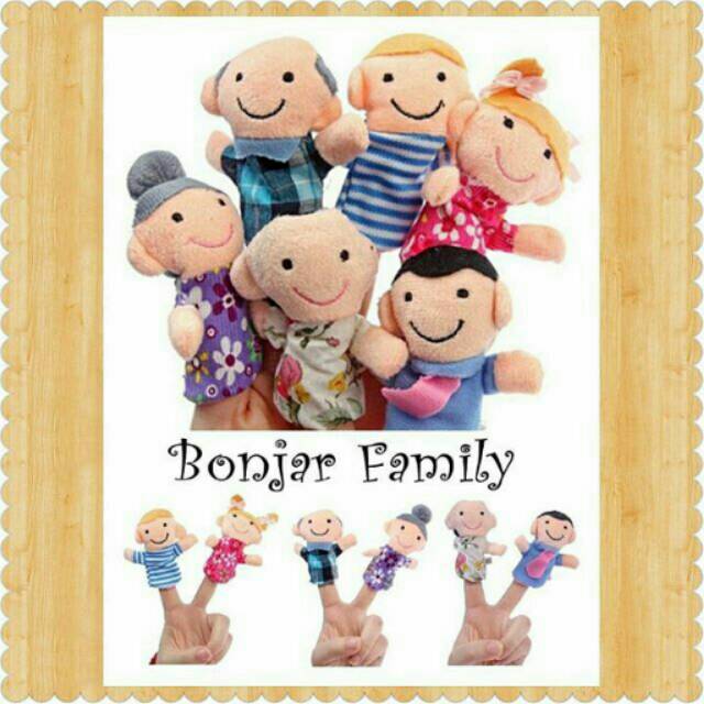 BONEKA JARI Family