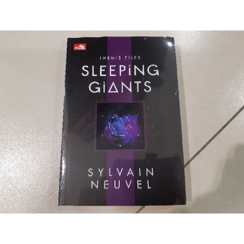 Novel Sleeping Giants (Themis Files #1) - Sylvain Neuvel