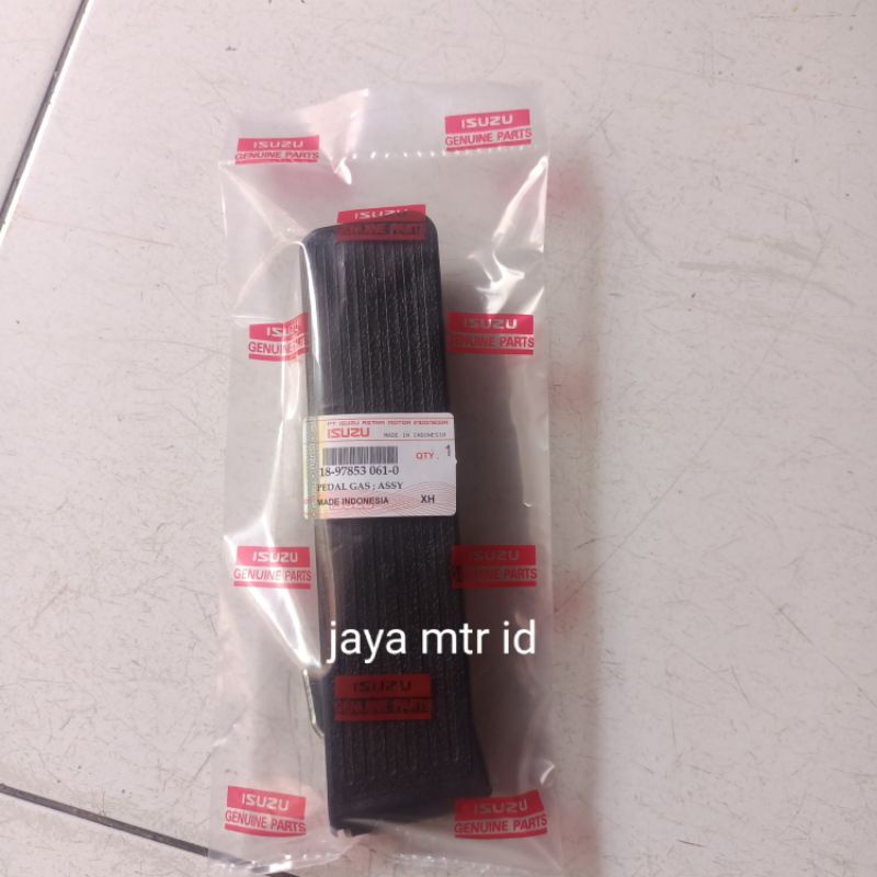 pedal gas Isuzu Elf NHR55 NKR66 NMR71 NLR Traga