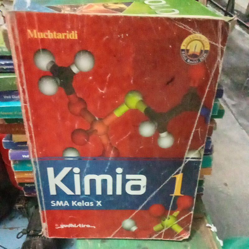 buku kimia untuk SMA kelas 10 penerbit Yudhistira kurikulum 2013 edisi revisi pengarang Muhchtaridi