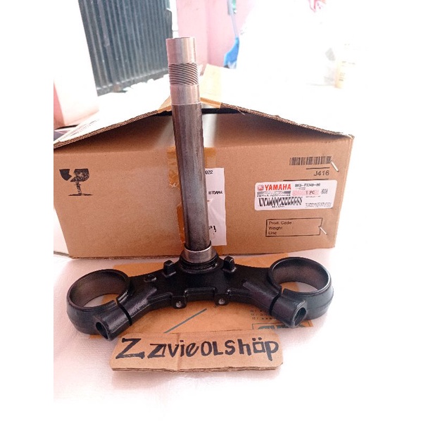 SEGITIGA BAWAH YAMAHA R15 VVA V3 ORIGINAL