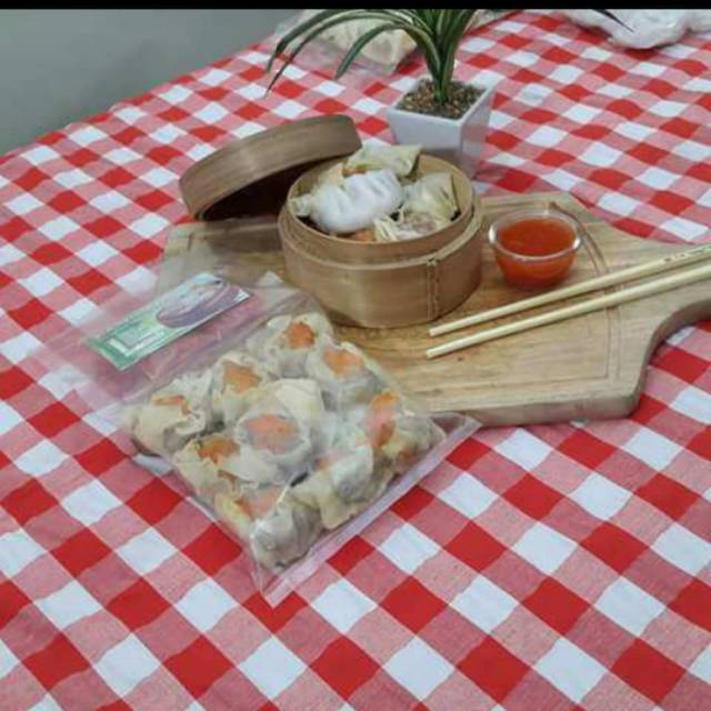 

Dimsum halal, nikmat dan bergizi isi 10