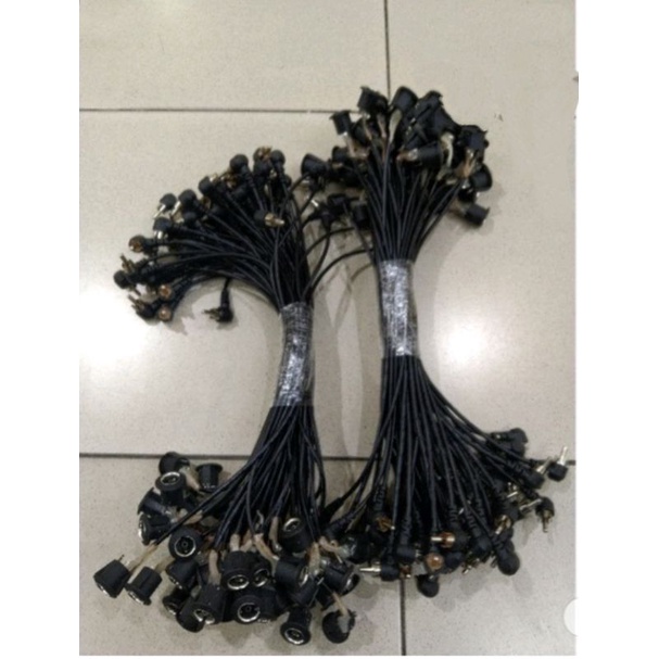 sambungan antena mesin TV tabung Kabel antena