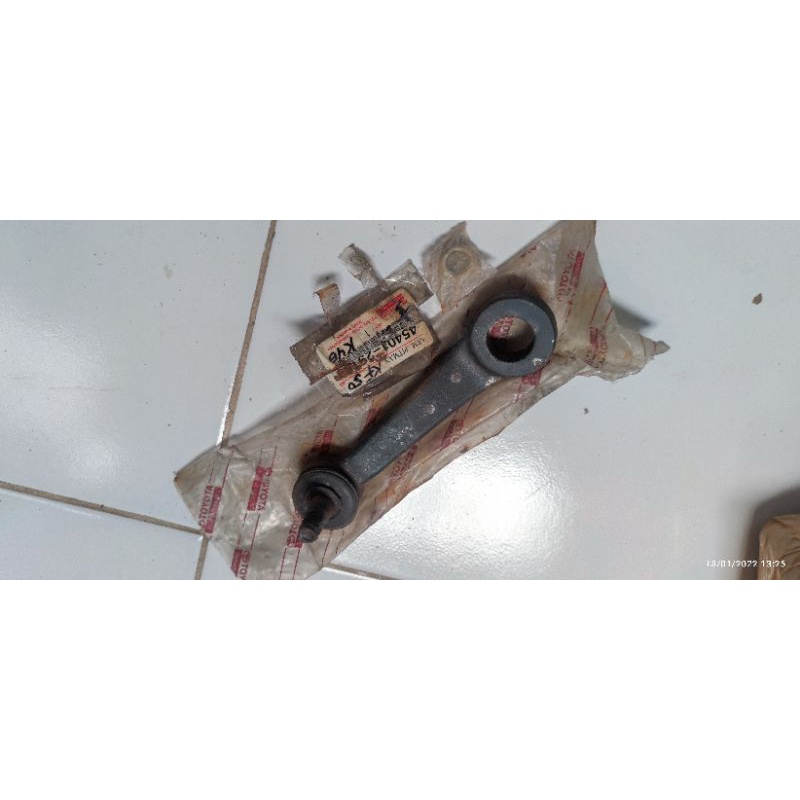 pitman arm kijang super kf40 kf50 ORIGINAL paha ayam kijang super kf50 kf40 idle arm kijang kf40 kf5