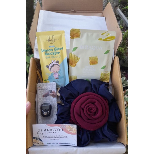

Hampers Box Cewek