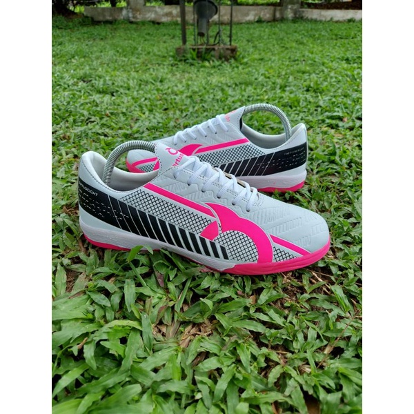 (promo toko)Sepatu futsal ortus_eight extend berkwalitas termurah