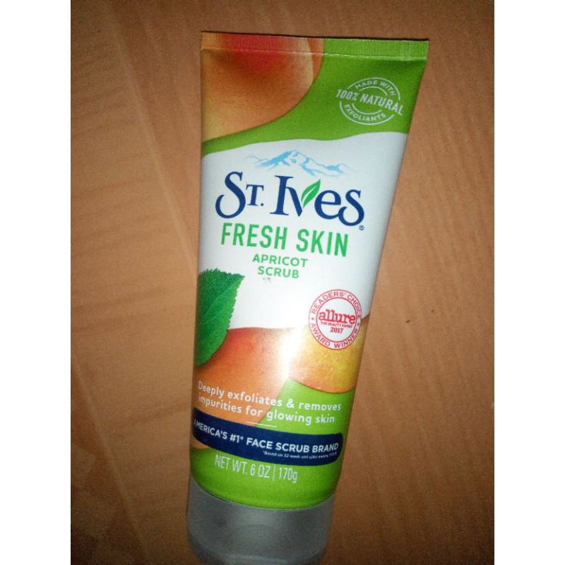 ST.IVES apricot scrub