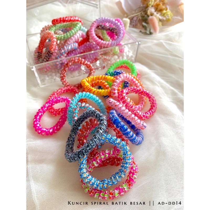 IKAT RAMBUT SPIRAL / KARET RAMBUT SPIRAL-Kuncir spiral Motif