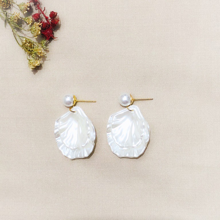 Gia - Anting Kerang Mutiara - Anting Emas Fashion Korea