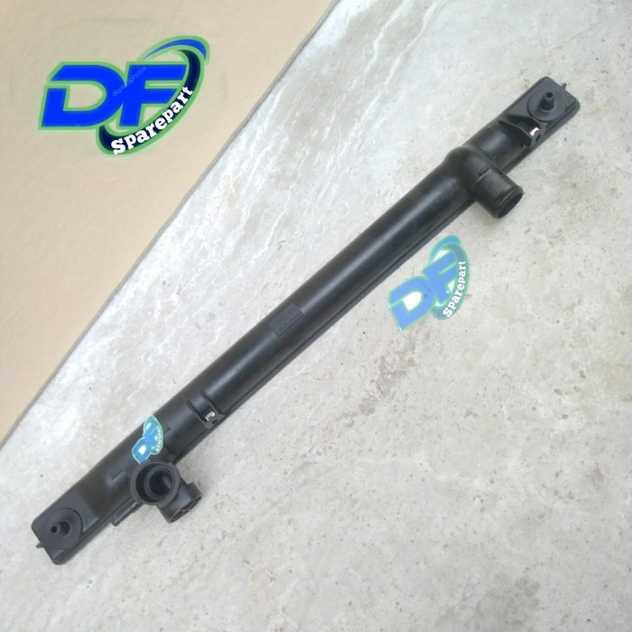 Upper Tank Radiator Cover Radiator Atas Ford Ranger / Ford Everst 2012