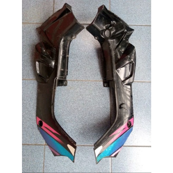 COVER BODY BODI SAYAP DALAM YAMAHA CRYPTON BODY TENGAH YAMAHA CRYPTON  BODI BODY TENGAH CRYPTON ORIG