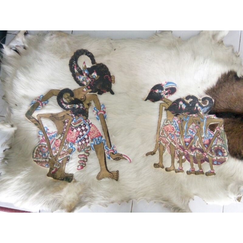 wayang pandawa kulit kambing
