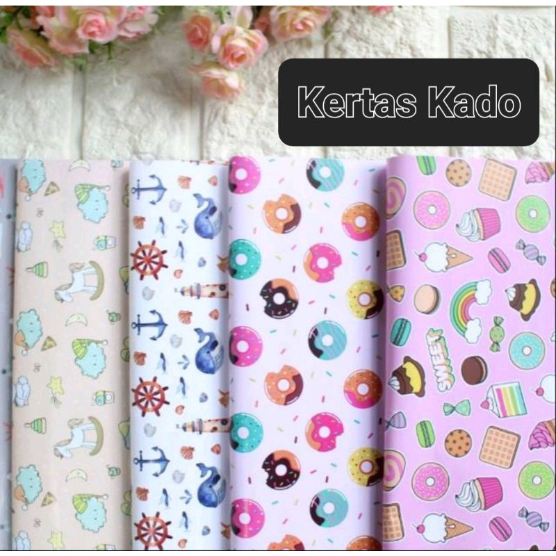 

Kertas Kado Berkarakter GIft Ukuran Standar