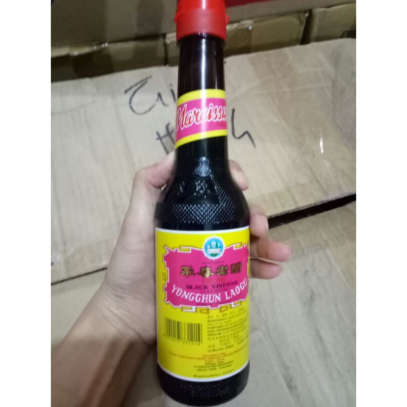 

YongChun LauCu/Black Vinegar/Cuka Hitam 250ml