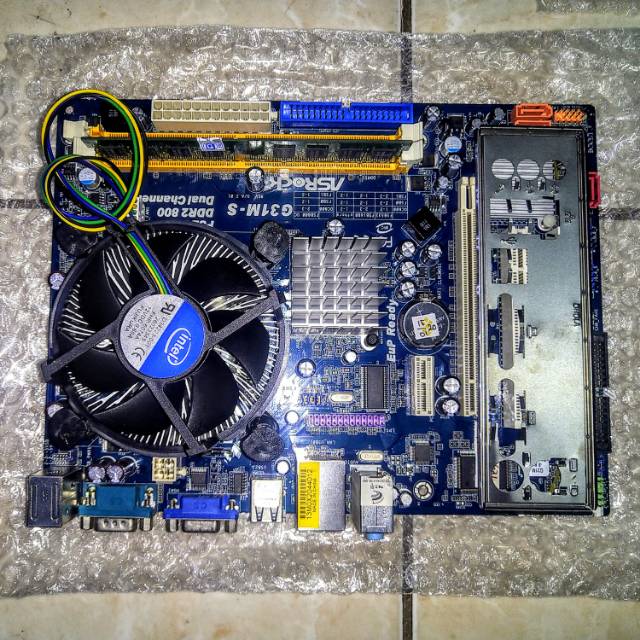 Paket mainboard lga g31 prosesor core 2 quad Q8200 ram DDR2 2gb fan