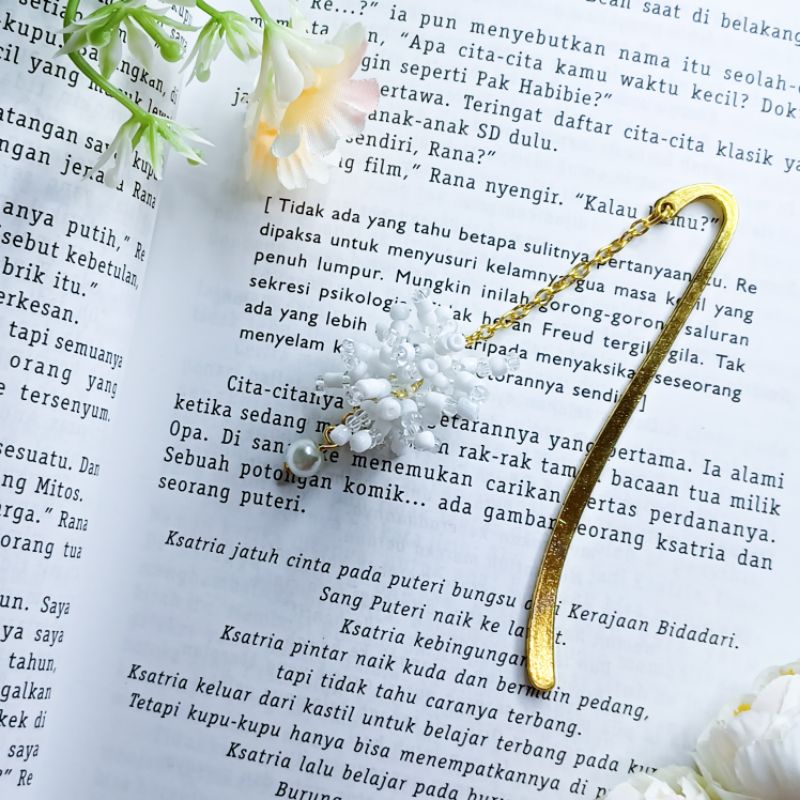 

Snowflake Bookmark - Pembatas Buku/Pembatas Buku handmade