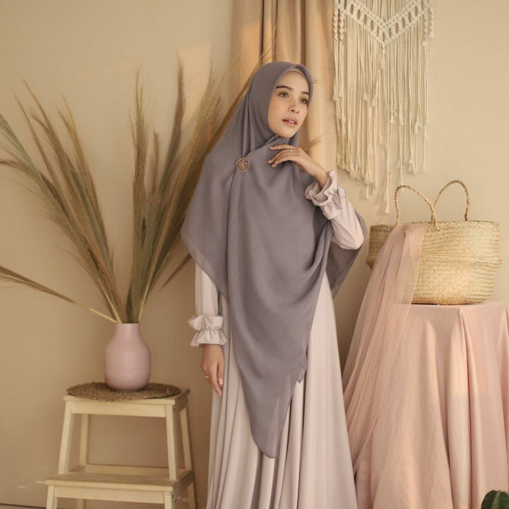 

Irsalina Paris Scarf Syar'i Grey