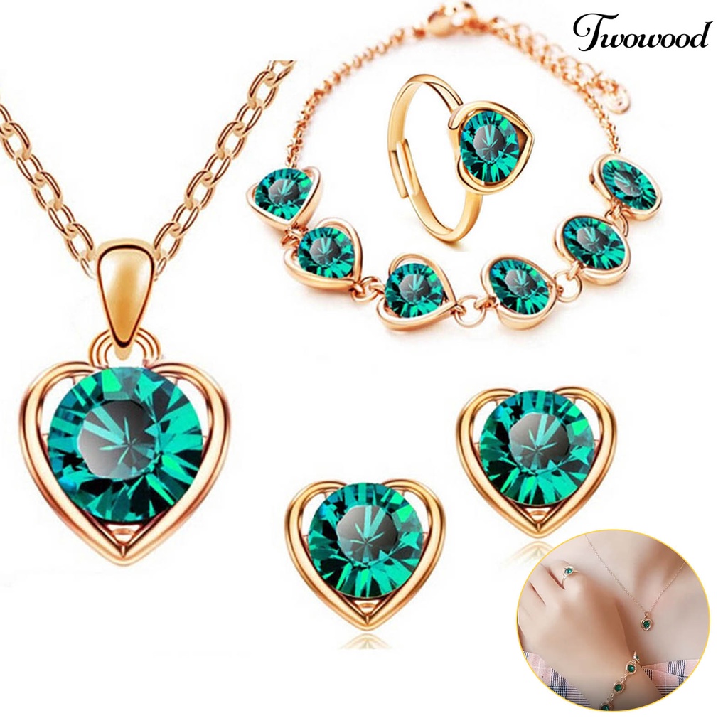 4pcs / Set Kalung Anting Gelang Cincin Liontin Hati Aksen Berlian Imitasi Adjustable Untuk Wanita